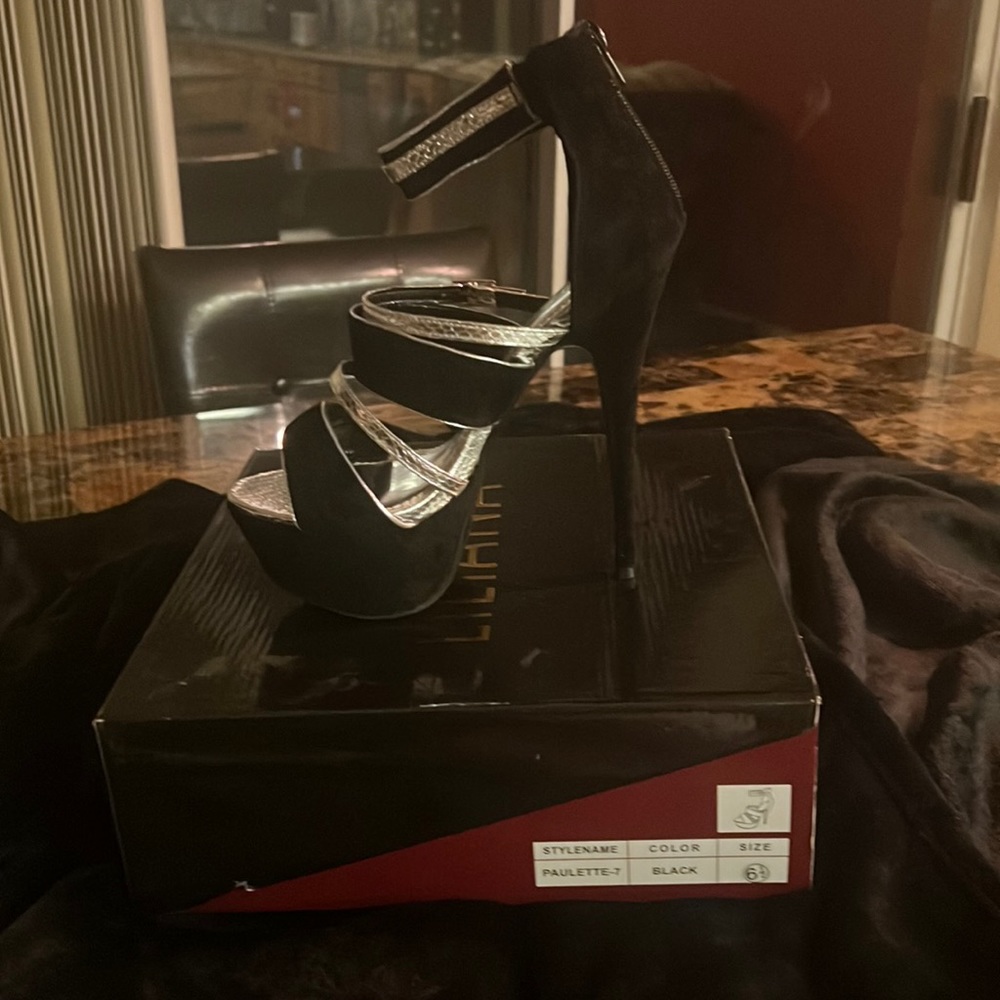Black and Silver Heels size 6 1/2 New with box.no tags.